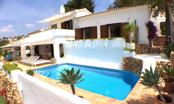 El Portet Villa | Spacious Charm Villa, Sea Views, 500m From El Portet Beach
