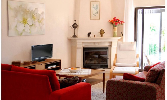 Salema House | spacious, close to beach, great seaview, garden, fireplace