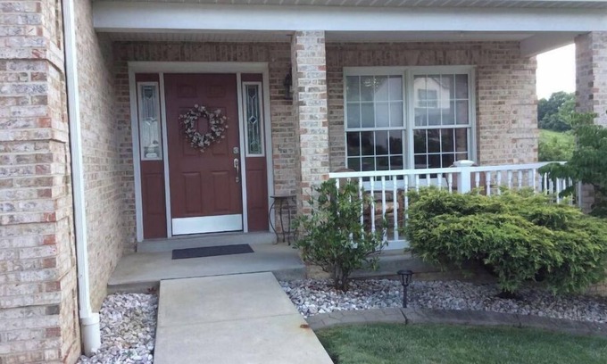 Delmont House | Spacious Comfortable Home to Work, Play or Relax