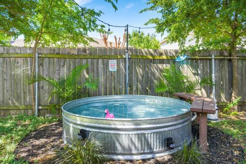 Pflugerville Villa | Spacious Cozy Home w Gym & Pool, Kid Friendly