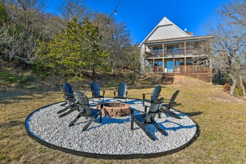 Gordon House | Spacious Family Home on the Water and Boat Dock