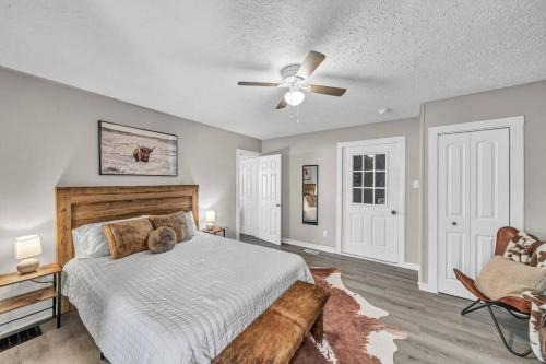 Georgetown House | Spacious family home with playroom