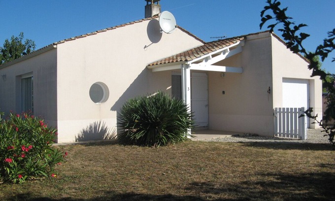 Saint-Hilaire-la-Foret Villa | Spacious villa, situated in quiet cul de sac enclosed by private gardens.