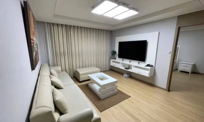Clark Condo | Spacious Fully Furnished Condo in Freeport Zone Pampanga