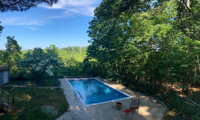 Cohasset House | Spacious Fully Loaded Retreat near forest, sea & easy access to Boston