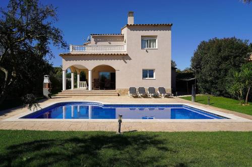 Sant Pere Pescador Villa | Spacious, good located villa in Sant Pere Pescador, Nautic Palmera