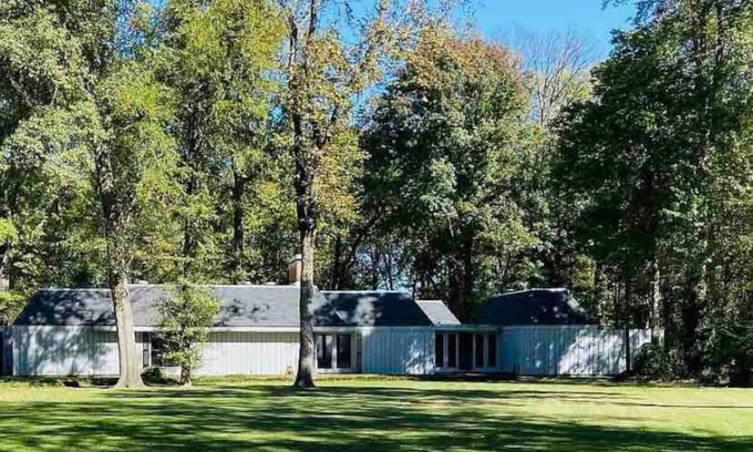 Winterville House | Spacious Hideaway | 5 bds, 3 ba