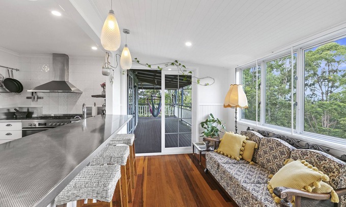 Hunchy House | Spacious Hinterland Family Escape near Montville