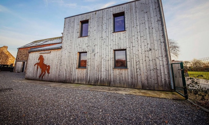 Gesves House | Spacious holiday home in Gesves with garden