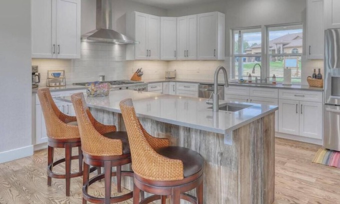 Pagosa Springs House | Spacious Home on the Lake with Central A/C and - Pet Friendly