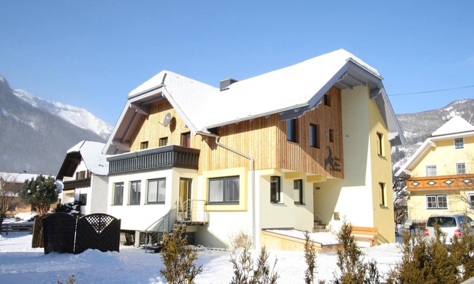 Mauterndorf House | Spacious home with sauna near the ski resort