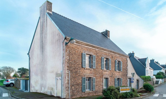 Rosporden House | Spacious house 20 min from the sea outdoor space & near GR34 for family