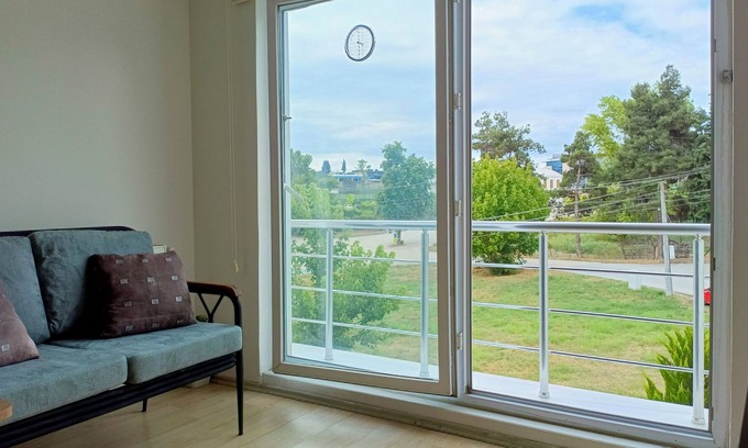 Nilufer Apartment | Spacious House Close to Entertainment Venues and Historical Union in Bursa