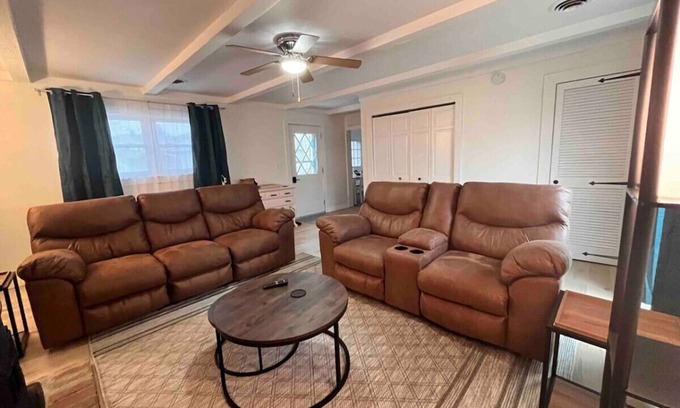 Lafayette House | Spacious House w Patio Fenced Yard 10 min to PU