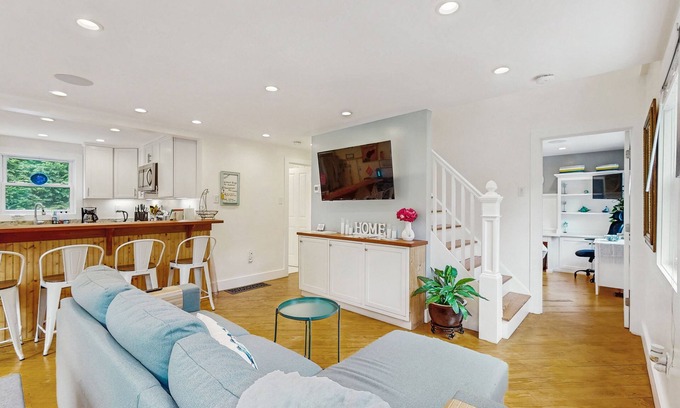 Vineyard Haven House | Spacious house with private yard, firepit - option to rent car