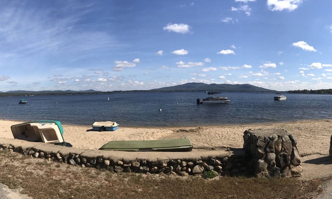 Center Ossipee House | Spacious lakefront condo with beach!