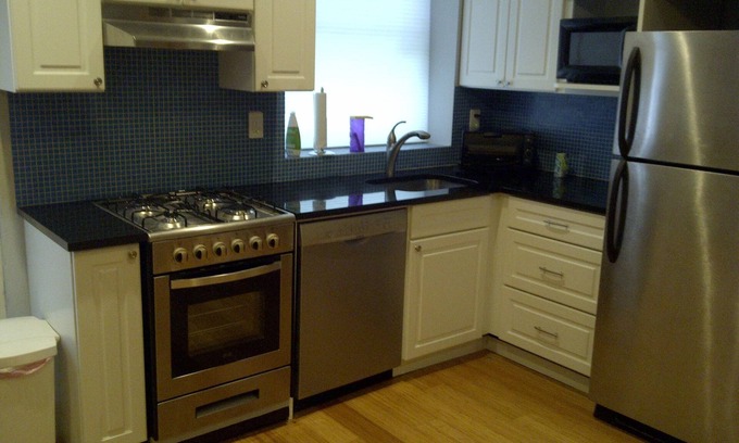 Harlem Apartment | Spacious Manhattan Studio Apartment with Sunny Garden