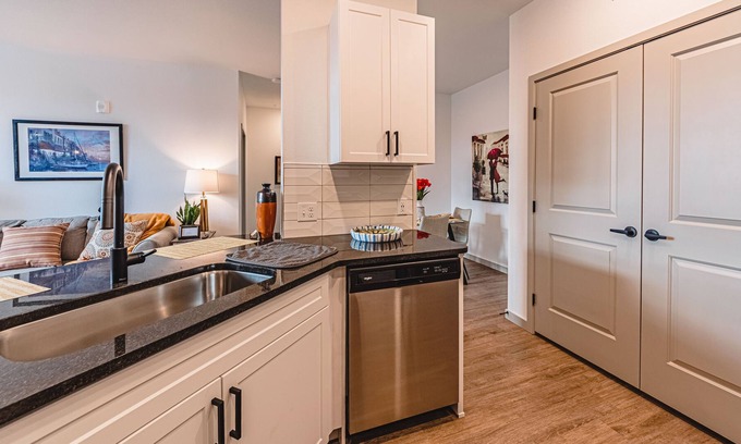 Northeast Colorado Springs Apartment | Spacious Modern Mountain view !