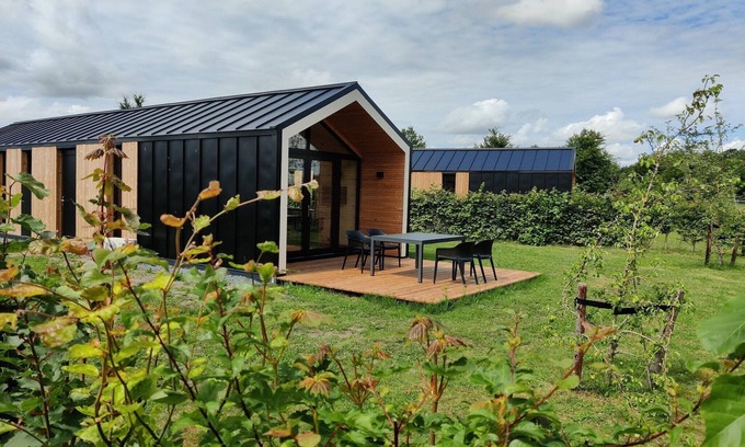 Bant House | Spacious Nature Retreat