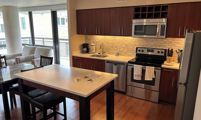 North Rosslyn Apartment | Spacious NEW 2BR/2BA furnished VA/DC area. Top-Notch Amenities!