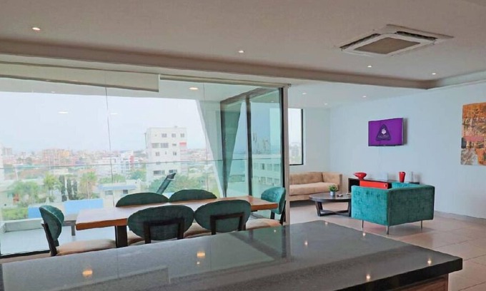 Manta Apartment | Spacious Oceanview Condo in Poseidon Hotel