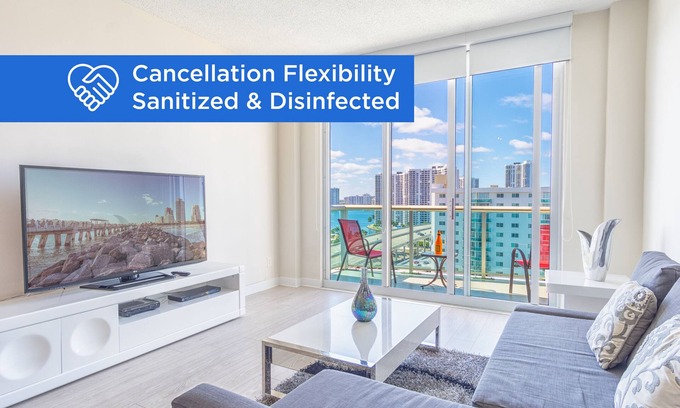 Sunny Isles Beach Condo | Spacious penthouse across from the beach | WIFI + Parking