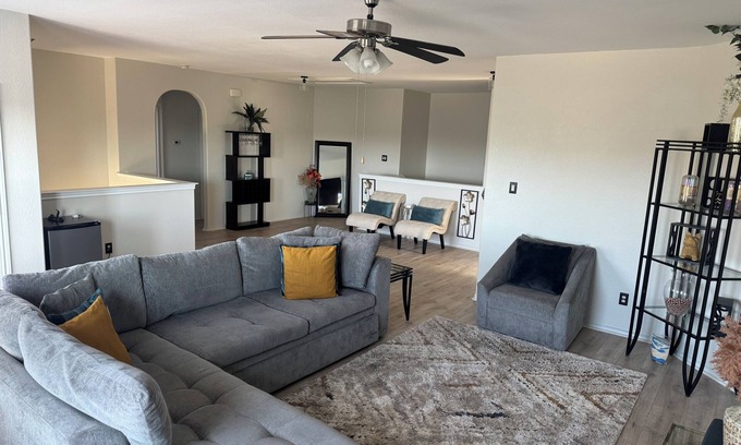 Denton House | ✨ Spacious Retreat with Outdoor Movie Nights & Fire Pits! ✨