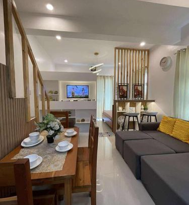 Mariveles Apartment | Spacious Studio Camaya Coast Beach Condo 203, Sea View with Balcony