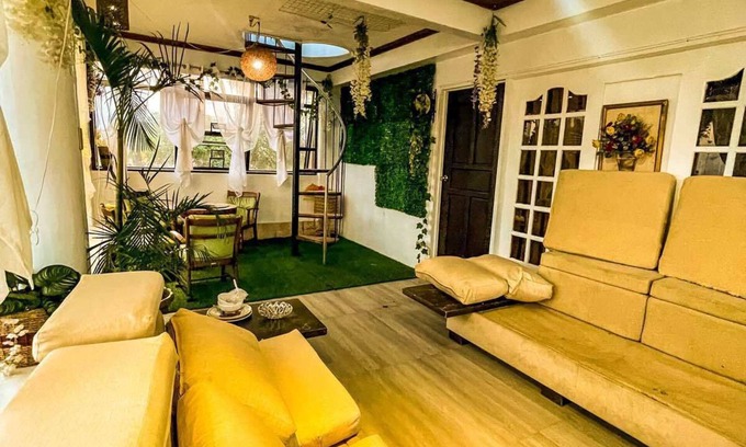 Tagaytay Resort | Spacious Tagaytay Retreat for 12pax