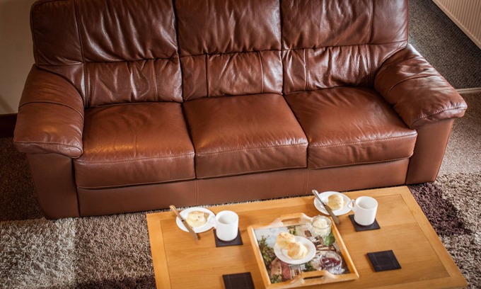 Hereford Cottage | Spacious two bed cottage comfortably sleeps four people.