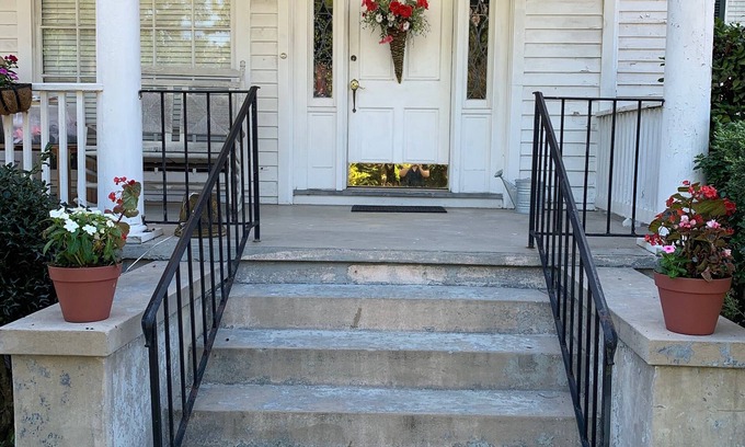 Vicksburg Apartment | Spacious Upstairs Apartment in Victorian Home