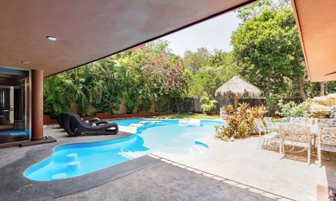 Playacar Zona Hotelera Villa | Spacious villa in Playa del Carmen with WiFi, AC, Parking, Private Pool