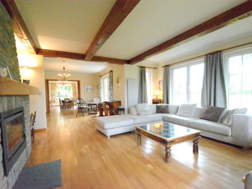 Daverdisse Villa | Spacious villa near Lesse