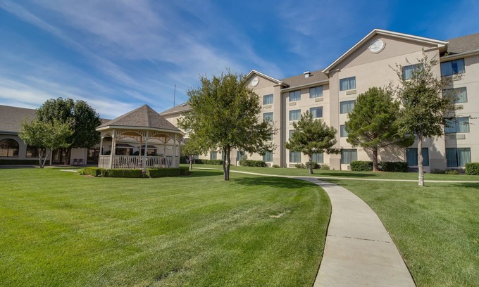 Amarillo Hotel | Spark by Hilton Amarillo East