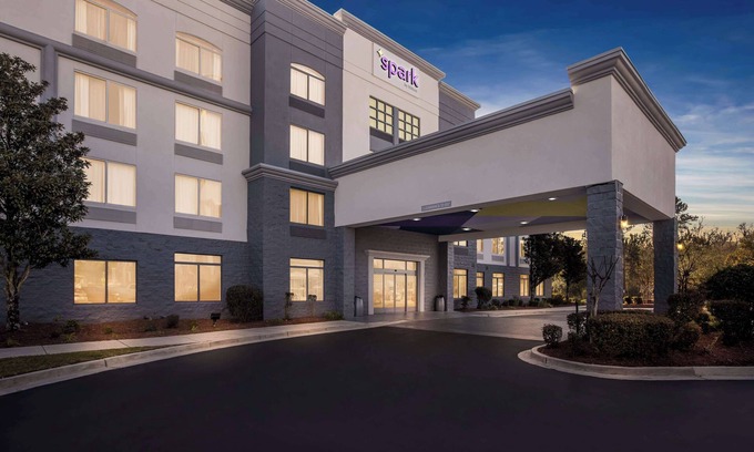 Port Wentworth Hotel | Spark by Hilton Port Wentworth Savannah
