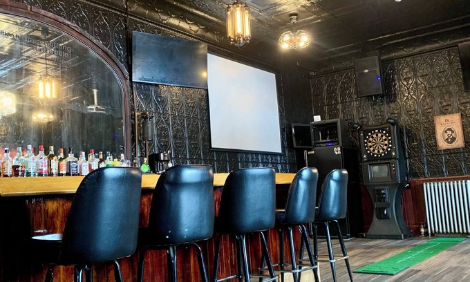 Ironwood House | Speakeasy Lounge Sleeps 16 Silver Street By Trail Private Bar Ironwood Hurley UP