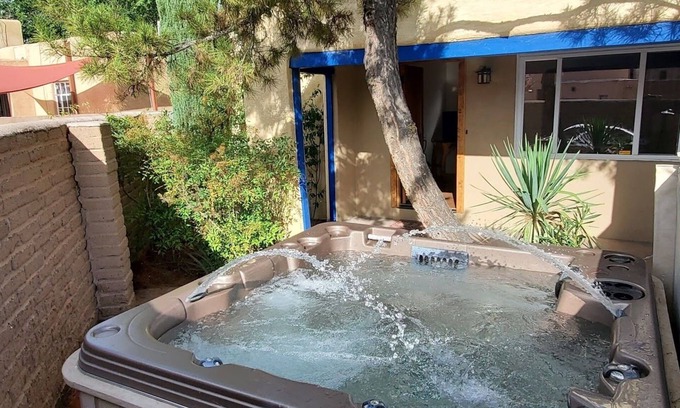Nob Hill House | Special 50% off-Knobhill/UNM 2BR Hottub Retreat