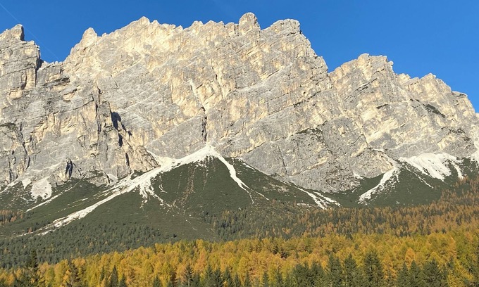 Cortina d'Ampezzo Apartment | Special offer ! Top location with private parking