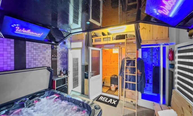 Maerdy Apartment | Special Spa-partment w/Hot Tub,Sauna,Lounge-Maerdy