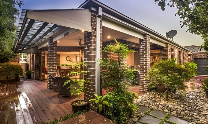 Williams Landing House | Specious ex-display 5 BDR house,upto 15 guests - Williams Landing
