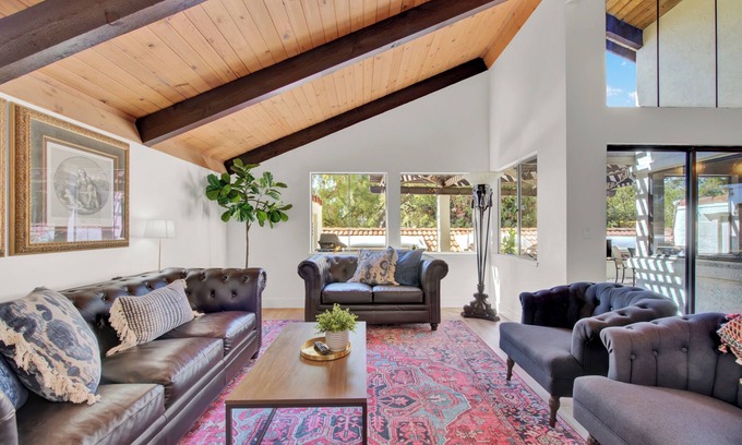 Vacaville Apartment | Spectacular hideaway in heart of historic Vacaville.