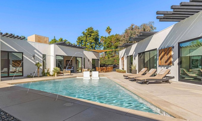 Racquet Club West House | Spectacular Resort-Style Oasis