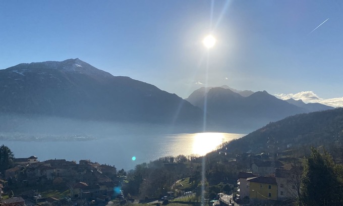 San Siro Apartment | Spectacular views of Lake Como. Peace and tranquility. Private parking