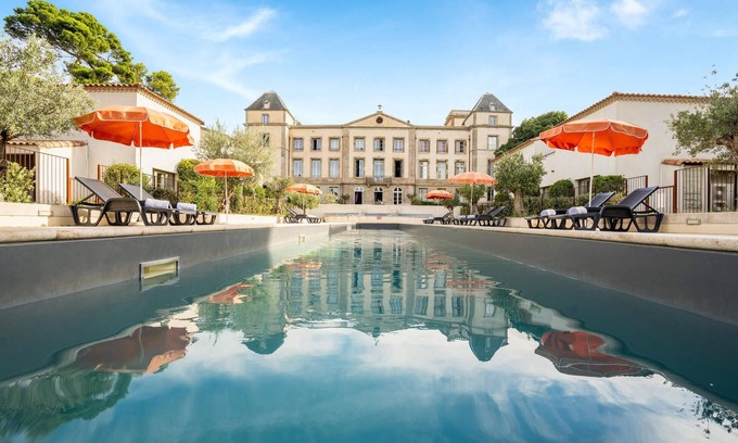 La Redorte House | Spend your vacation in the dreamlike Chateau de la Redorte.