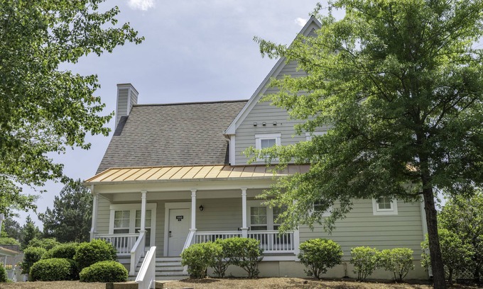 Lackey Cottage | Spinnaker Resorts andnCottages at King's Creek Resorts