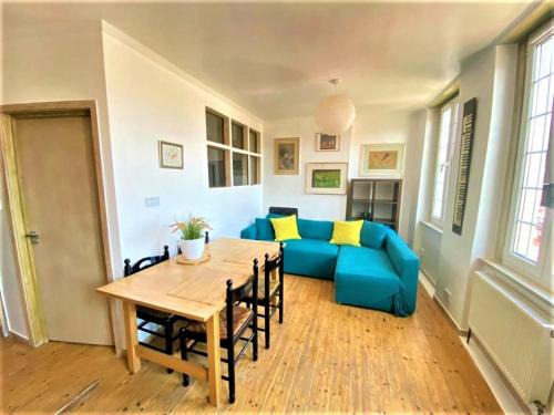 Kentish Town Apartment | Splendid 1 Bedroom Flat + Terrace (Kentish Town)