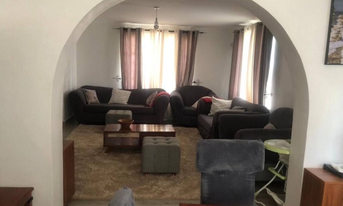 Athi River Villa | Splendid 4-Bedroom with A Pool