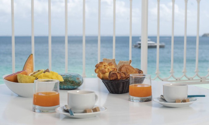 Grand Case Apartment | Splendid apartment on the beach - Free breakfast