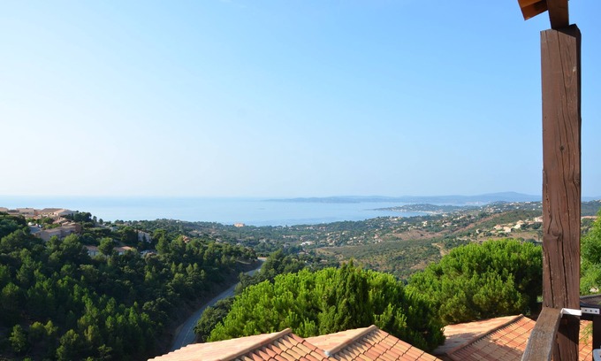Les Issambres Apartment | Splendid view of the Gulf of Saint-Tropez, very well equipped apartment