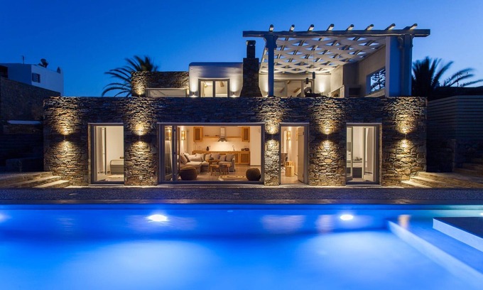 Kalafatis Villa | Splendid Mykonos Villa | Villa Elara | 4 Bedrooms | Private Pool | Stunning.